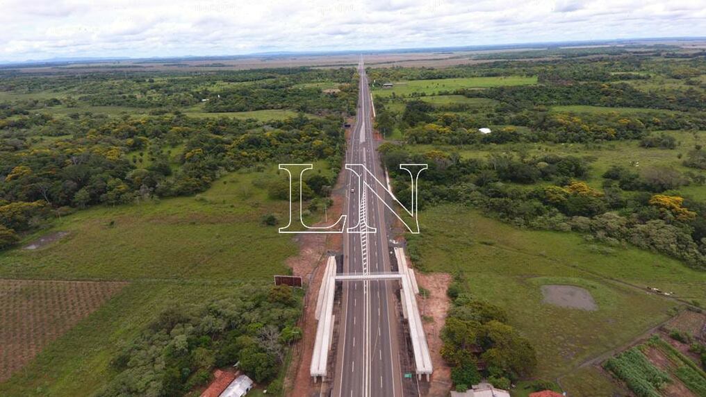 Personal operativo de la Patrulla Caminera se encuentran en los diferentes puntos realizando el resguardo de la seguridad vial. Foto: Pánfilo Leguizamón.