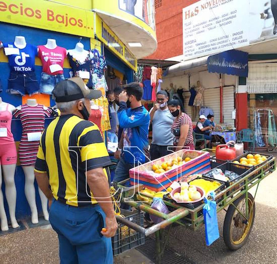 El pago de subsidio dirigido a comerciantes y trabajadores de frontera con Argentina se inicia esta mañana.FOTO: ARCHIVO