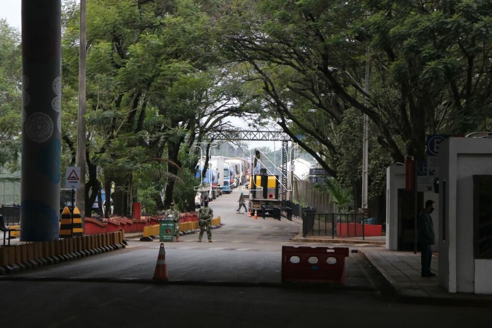 La apertura del Puente de la Amistad será de vital importancia para Ciudad del Este y para ello, la Gobernación de Alto Paraná, socializó el proyecto con representantes del sector sanitario regional. Foto: Gustavo Galeano.