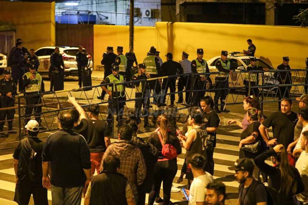 Desde el Ministerio Público señalan que están analizando caso por caso la situación los procesados por las violentas manifestaciones frente al TSJE. Foto: Cristóbal Núñez