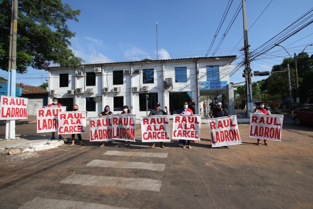Los autoconvocados denuncian que fueron amedrentados por el comisario de la zona, incluso siendo pacífica la manifestación. Foto: Gentileza.  