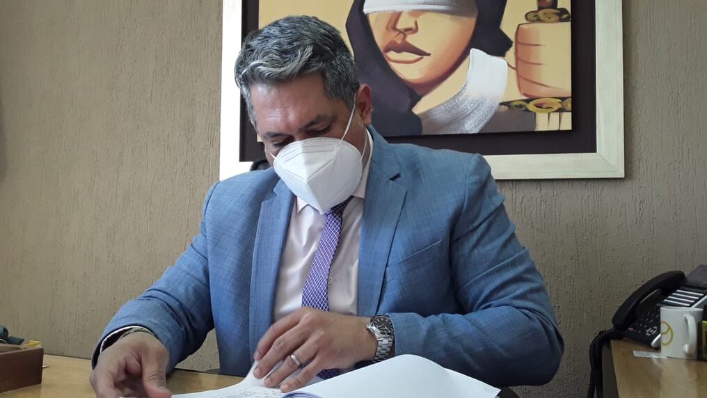 El juez Mirko Valinotti ordenó el sobreseimiento definitivo de María Laura Schiavo, exjefa de contratos de la Municipalidad de Asunción quien estuvo procesada en el caso Empo. Foto: Gentileza.