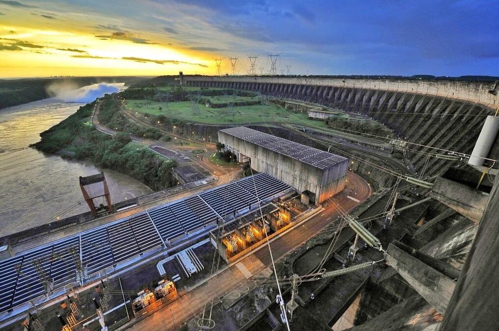 Los desembolsos corresponden a los conceptos de royalties, cesión de energía y pagos a la Ande. Foto: Gentileza.