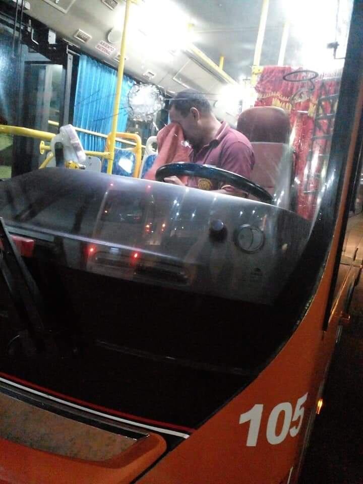 Tres sospechosos estarían vinculados a los hechos de vandalismo del que están siendo víctimas pasajeros y choferes de la línea de transporte itaugüeña. Foto: Gentileza.