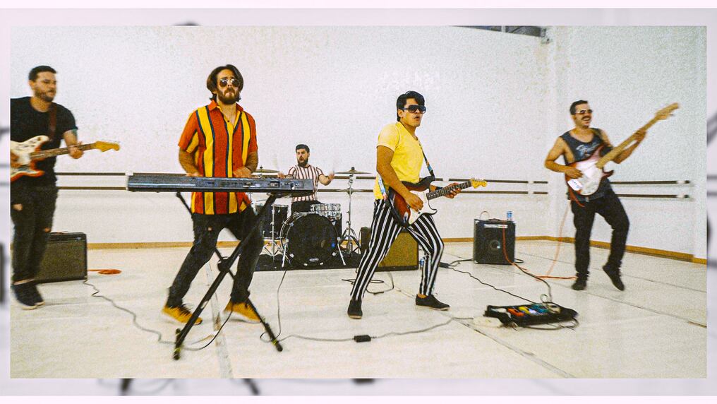 La producción musical fue hecha a distancia por el argentino Matías “El Chávez” Méndez, durante los primeros meses de cuarentena y cuenta con su inconfundible sello sonoro. Foto: Gentileza.