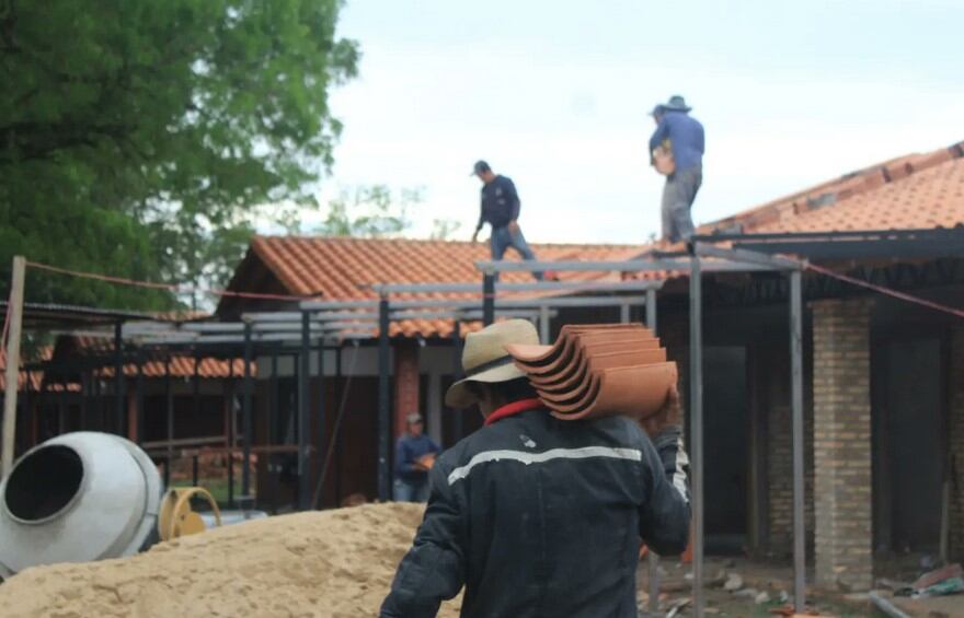 El moderno centro que albergará a los adultos mayores será habilitado antes de que el gobernador de Ñeembucú concluya su mandato. Foto: Gentileza.