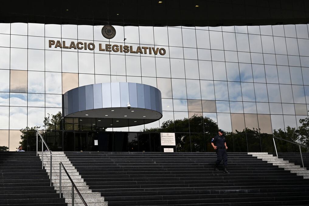 La discusión se da entorno a los senadores que cuentan con procesos judiciales, y deben jurar ante el Congreso Nacional en las próximas semanas. Foto: AFP