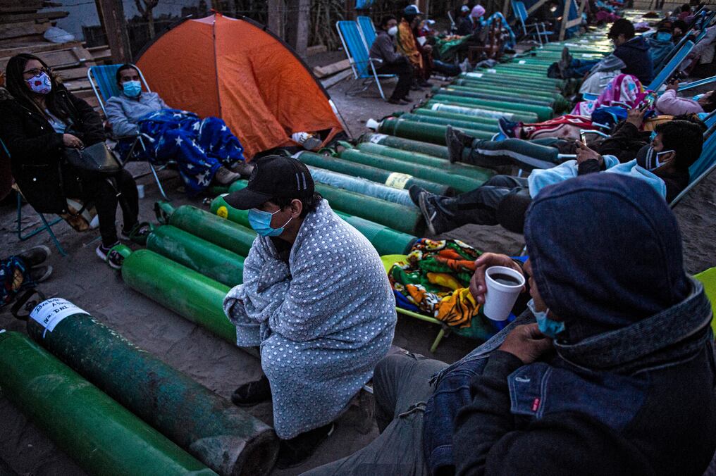 Una porción del “pulmón del planeta”, la Amazonía, le pertenece a Perú, pero hay gente muriendo cada día en este país por falta de oxígeno. Foto: AFP.