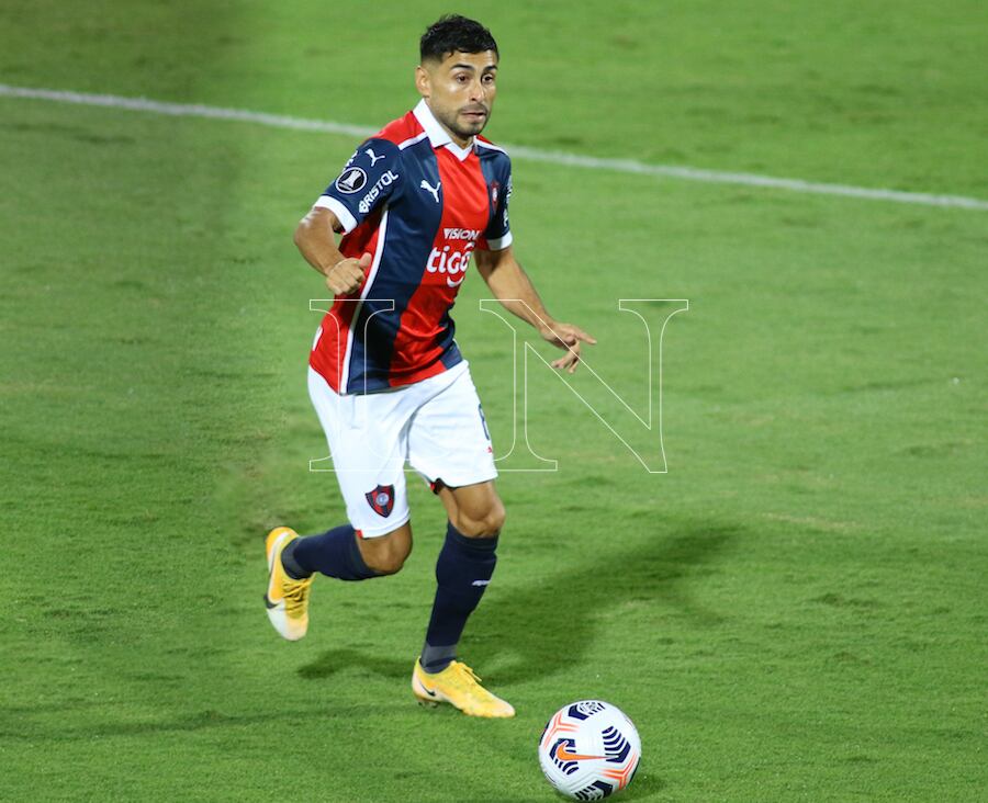Federico Carrizo está a las órdenes y sería titular ante Libertad.FOTO:JORGE JARA