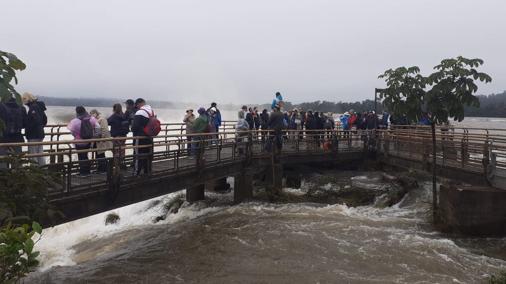 Desde este miércoles ya se vio a los primeros turistas disfrutando del paseo y las vistas que brinda el mirador. Foto: Gentileza.
