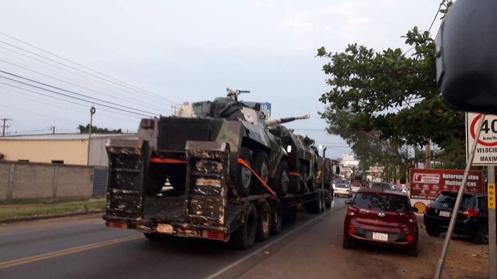 El traslado de los vehículos surge tras el secuestro del exvicepresidente de la República Óscar Denis y su peón Adelio Mendoza. Foto: Gentileza.