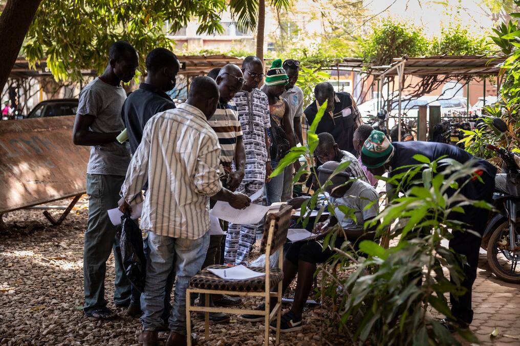El Colectivo contra la Impunidad y la Estigmatización de las Comunidades (CISC), denunció “abusos” cometidos por Voluntarios para la Defensa de la Patria (VDP, que apoyan al ejército). Burkina Faso es una de las naciones más pobres e inestables del mundo. Foto: AFP.