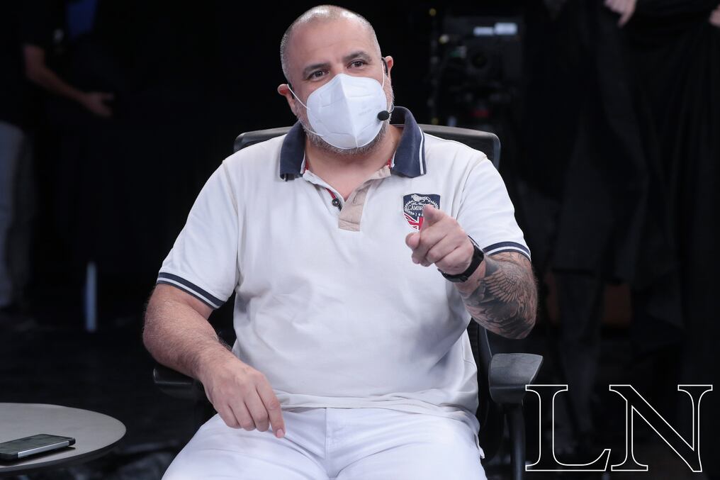 El neumólogo insta a tomar medidas de forma urgente para intentar reducir los contagios y dar un respiro al sistema sanitario del país. Foto: Eduardo Velázquez.