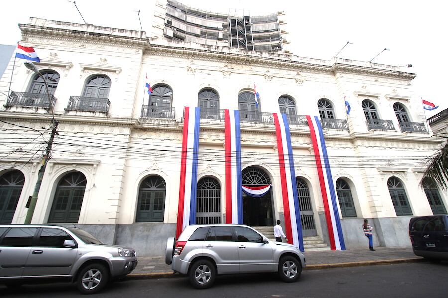 La nueva propuesta legislativa permitirá que se pueda regular el servicio diplomático. Foto: Archivo.