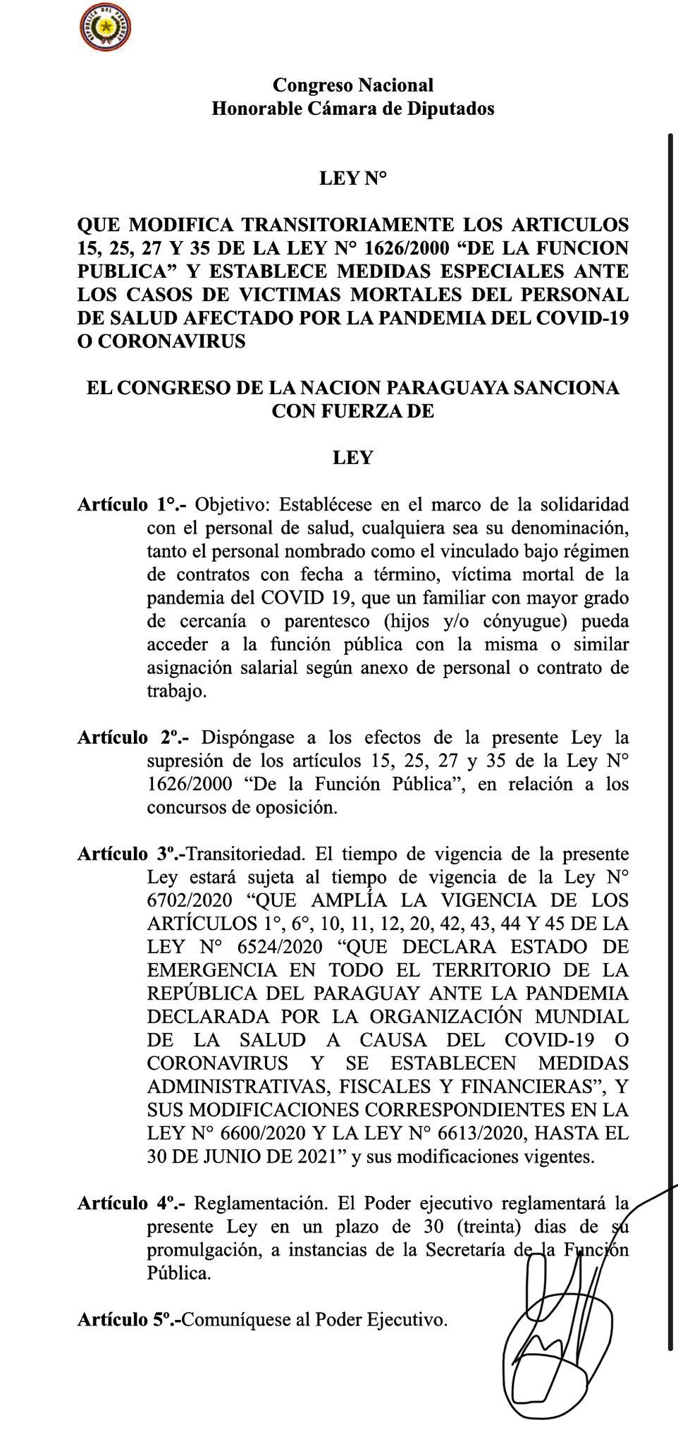 "Se establecería que un familiar con mayor grado de cercanía o parentesco (hijos y/o cónyugue) pueda acceder a la función pública con la misma o similar asignación salarial según anexo de personal o contrato de trabajo". Foto: Gentileza.