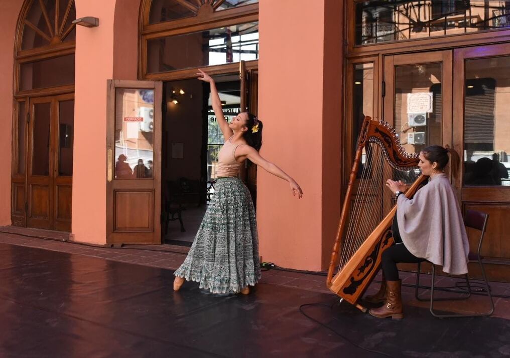 Los artistas pueden postularse para ser parte del ciclo de intervenciones culturales del coliseo municipal. Foto: Gentileza. 