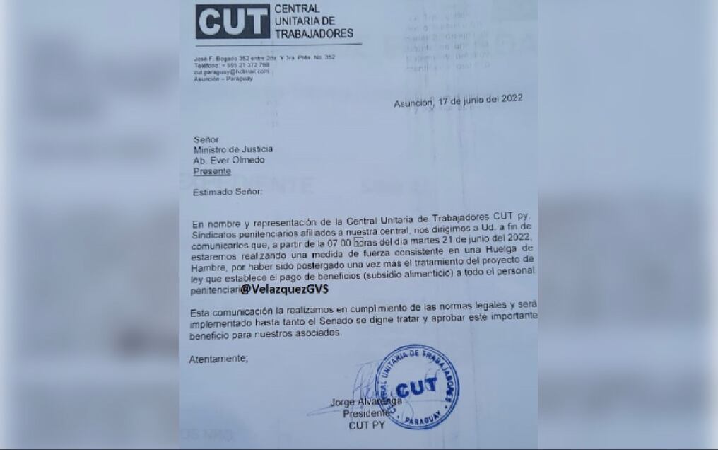 Nota presentada por la CUT al ministro de Justicia anunciando la realización de la huelga de hambre. Foto: Gustavo Velázquez.