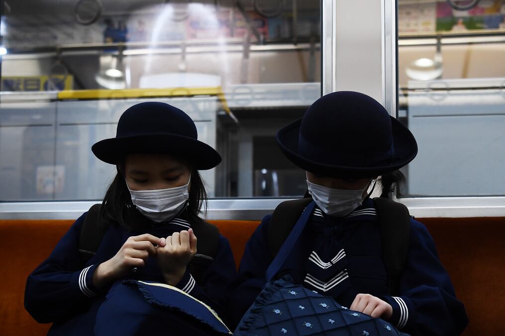 Japón proporcionará vacunas de forma gratuita a los 126 millones de habitantes del país, en virtud de un proyecto de ley adoptado el miércoles. Foto: AFP.