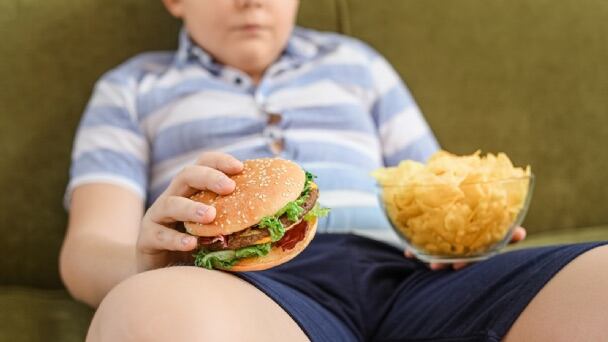 La Nación / Obesidad infantil afecta al 15%