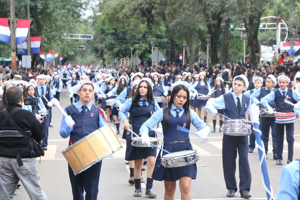 La suspensión rige para todas las instituciones educativas del país por la recomendación de las clases virtuales, bajas temperaturas previstas y el aumento de cuadros respiratorios. Foto: Gustavo Galeano.