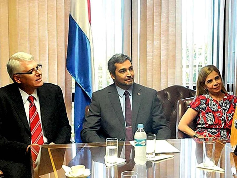 Quieren seguir con el concubinato en el poder