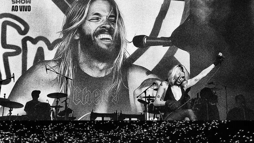 En Lollapalooza Brasil, la cantante estadounidense expresó el dolor por perder a su amigo, el baterista de Foo Fighters, y le dedicó una canción. Foto: Twitter.