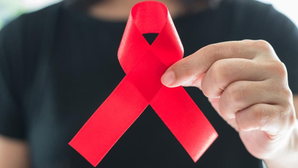 Profesionales psicólogos de Pronasida brindan acompañamiento psicológico con capacitación a adolescentes que nacieron con VIH. Foto: Ilustrativa.