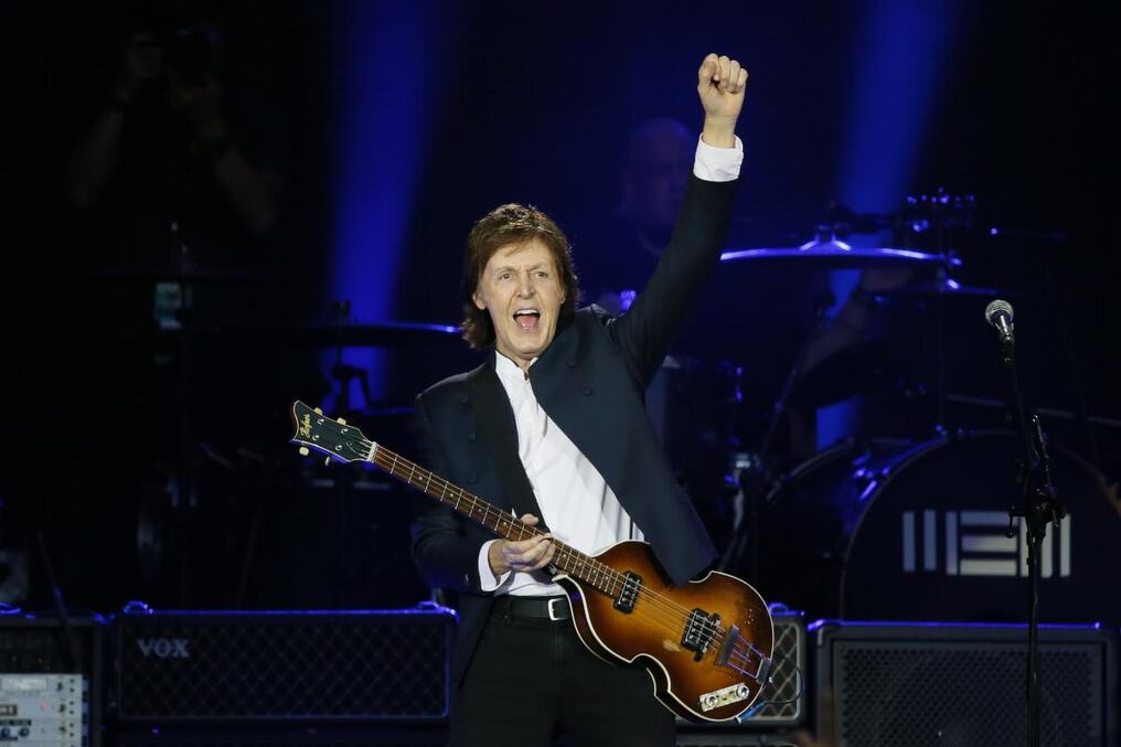 Este sábado se cumplirán 9 años desde que Paul McCartney pisó suelo paraguayo y pronunció palabras en guaraní durante su inolvidable show. Foto: AFP.