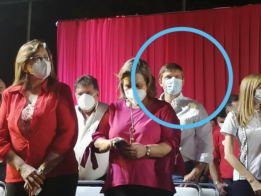 Tras participar en un acto político en Capiatá, el titular del MEC, Juan Manuel Brunetti, dio positivo al COVID-19 en la fecha y lo confirmó a través de sus redes sociales. Foto: Gentileza.