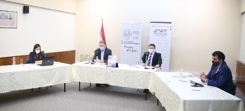 Benigno López, en compañía de sus principales colaboradores, realizó la presentación del informe de gestión. Foto: Gentileza.
