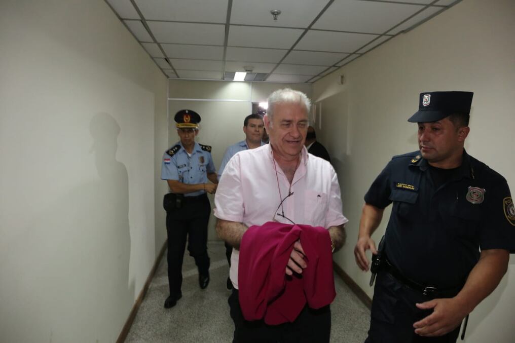 El juez Rolando Duarte deberá estudiar si corresponde hacer lugar al sobreseimiento provisional de Ramón González Daher, procesado por quebrantamiento de depósito y extorsión. Foto: Archivo.