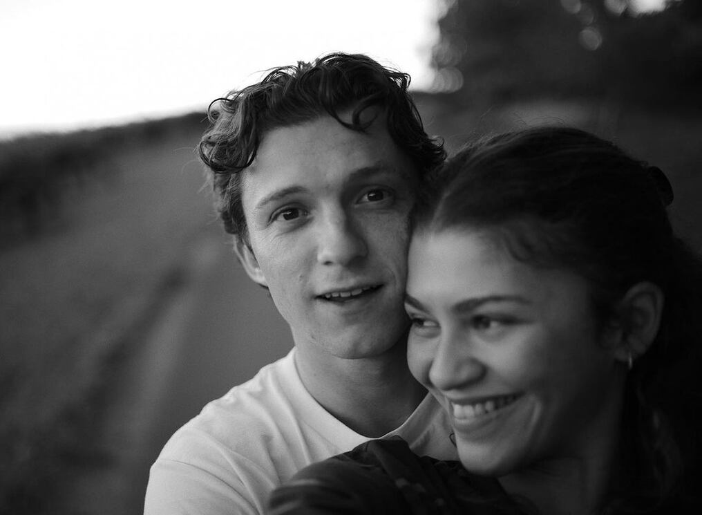Zendaya se muestra enamoradora en la fotografía que compartió por el cumpleaños de Tom Holland. Foto: Gentileza.