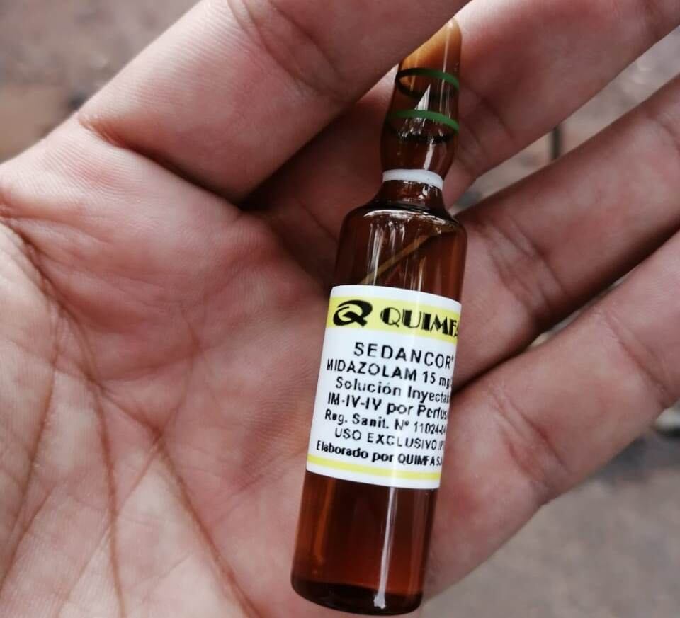 Los fármacos son conseguidos en las farmacias clandestinas, pese a ser de uso exclusivo del IPS. Foto: Universo 970 AM.