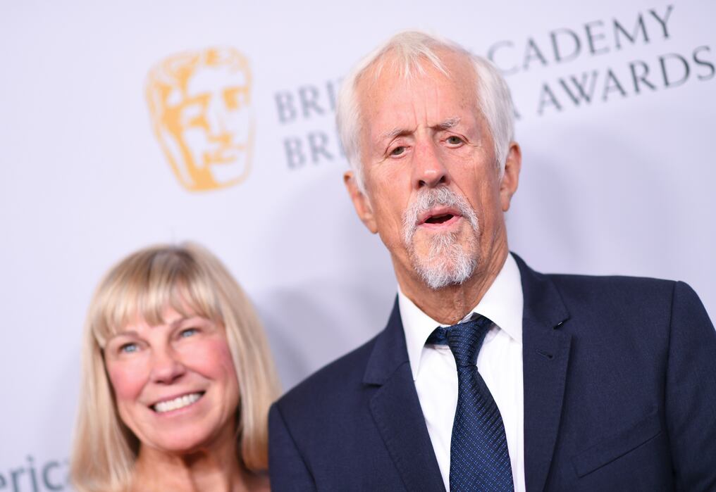 Según Thomas Schlamme, Michael Apted deja atrás a su esposa, Page, y a tres hijos: Jim, John y Lily. Foto: AFP.