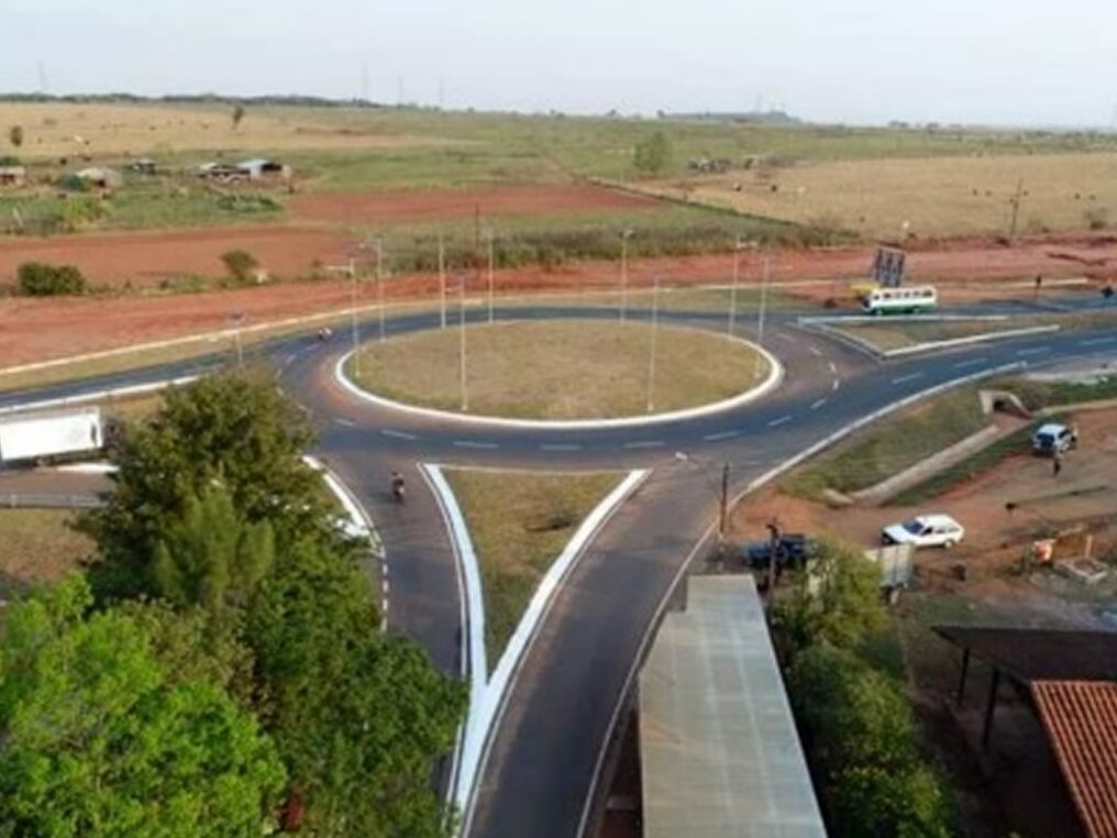 La rotonda se encuentra en la localidad de Juan Manuel Frutos y representa un avance importante para la zona. Foto: Gentileza.