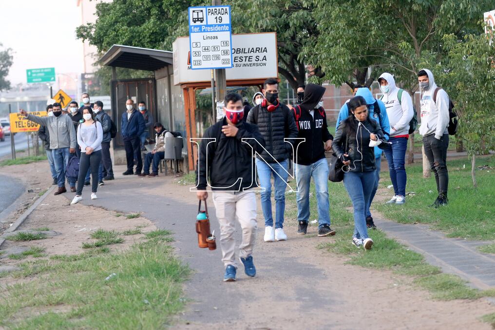 Desde Salud indicaron que estamos iniciando un nuevo ciclo de casos y que el aumento se ve en los diferentes sitios laborales. Foto: Pánfilo Leguizamón.