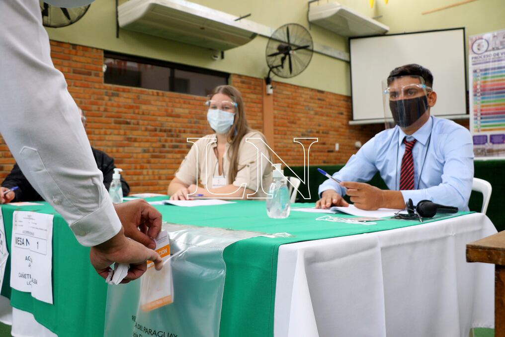 Tanto las elecciones internas como las municipales se desarrollarán con rigurosos protocolos para evitar la propagación del COVID-19. Foto: Christian Meza.