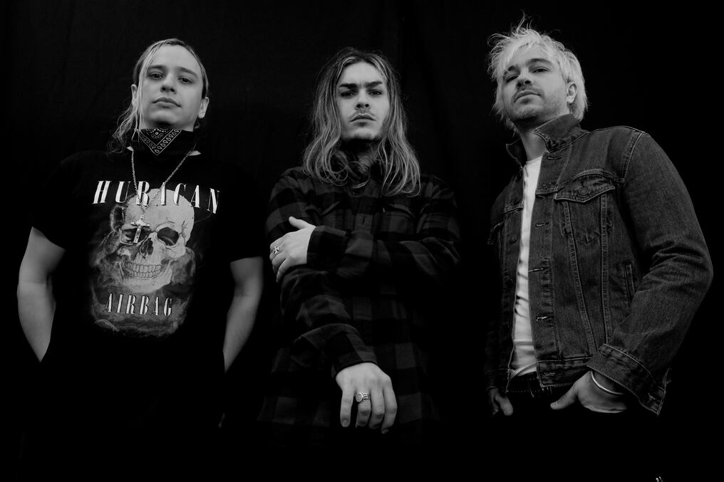 Airbag presenta su nuevo álbum “Al parecer todo ha sido una trampa”