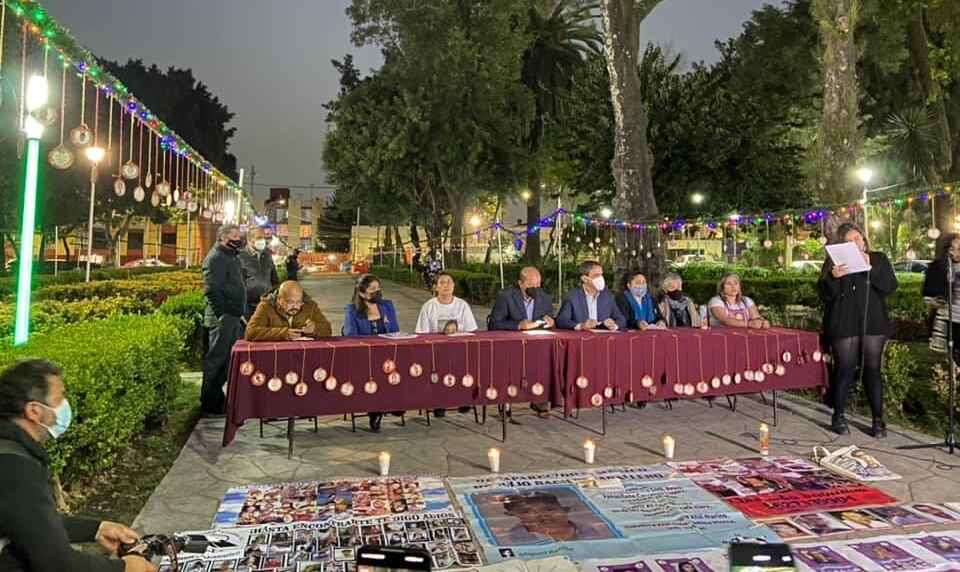 La alcaldía de Iztacalco cedió su explanada para que el jardín que estará expuesto hasta el 14 de enero de 2022. Foto: Facebook.