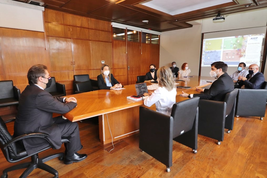 El jueves 2 de abril, integrantes de la AICP se reunieron con autoridades del MIC para pedir apoyo y plantear estrategias para la reactivación del sector. Foto: Gentileza.