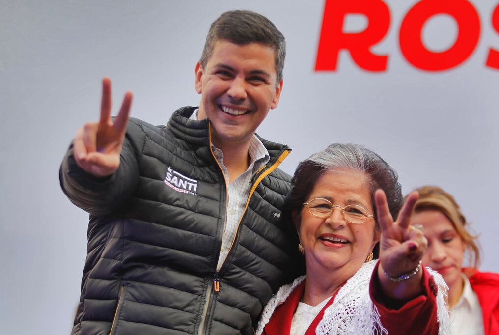 La interacción en política es fundamental, dice el precandidato a la Presidencia de la República, Santiago Peña. Foto: Archivo.