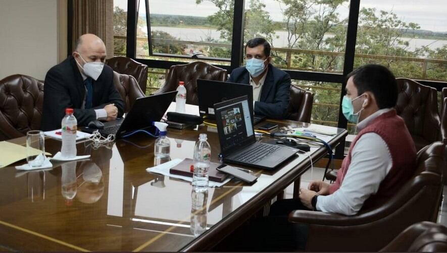 El liberal Amado Florentín lideró este lunes la reunión de la mesa directiva y los líderes de bancadas del Senado. Foto: Gentileza.