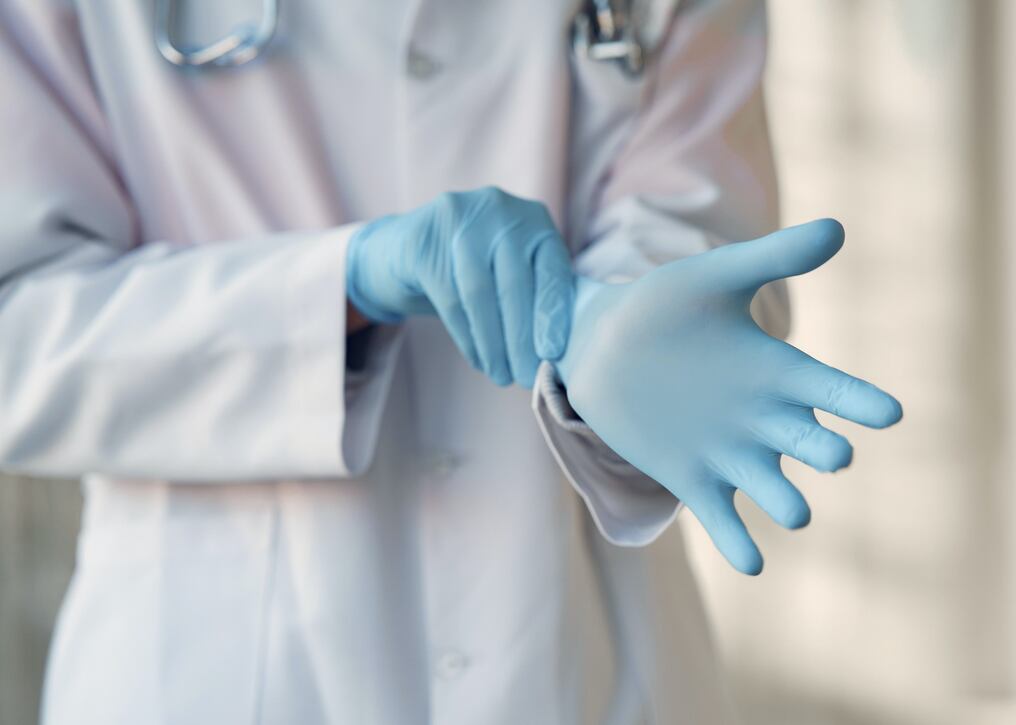 Sus colegas reclamaron la falta de insumos, medicamentos, infraestructura y equipos de protección en hospitales de referencia. Foto: Gentileza.