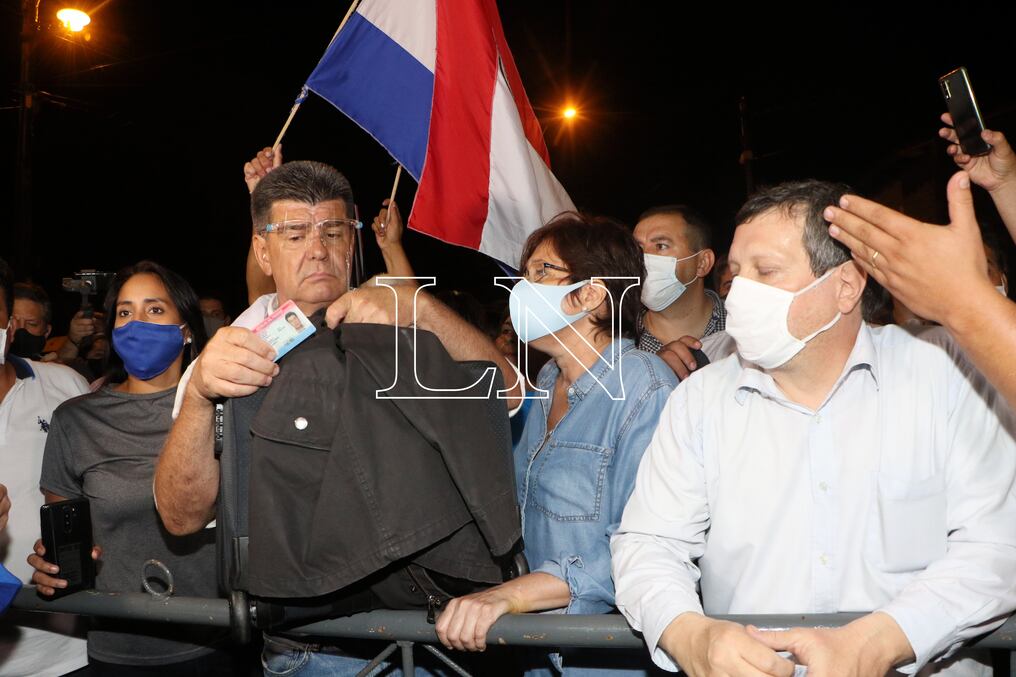 Las internas de cara el 2023 también comienzan a tomar forma en el PLRA, donde Efraín Alegre nuevamente buscaría ser el líder de una concertación opositora. Foto: Cristóbal Núñez.