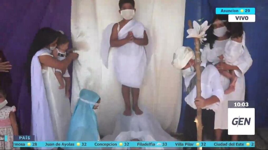 Para dejar de lado la crisis sanitaria por la que estamos pasado a nivel país y que el espíritu navideño llegue a todos los rincones del Paraguay, en el Bañado Tacumbú decidieron hacer la recreación del pesebre viviente. Foto: Captura pantalla.