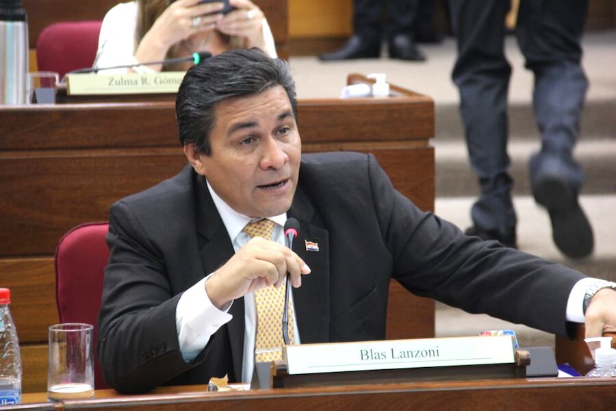 El senador Blas Lanzoni es el candidato de las dos bancadas del PLRA para presidir el Senado. Foto: Archivo.