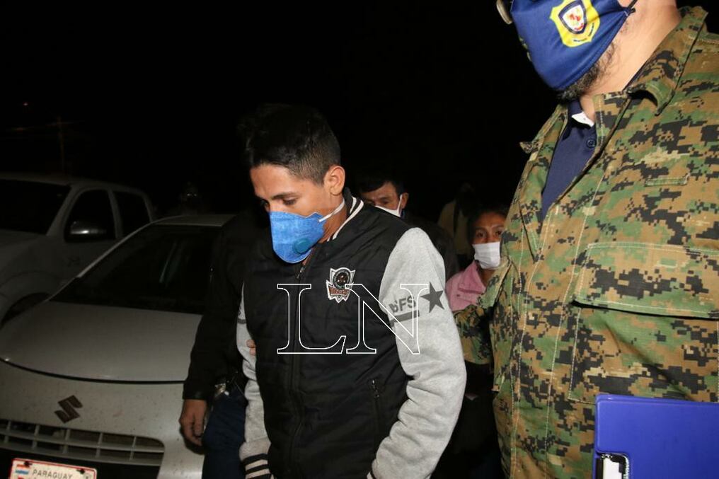 El joven Adelio Mendoza (21), quien fue secuestrado junto al ex vicepresidente de la República Óscar Denis, pero que fue liberado seis días después del permanecer en cautiverio, comentó detalles de los días que le tocó vivir en el monte. Foto: Pánfilo Leguizamón.