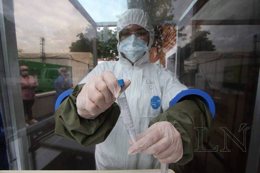 Un total de 40 muestras fueron enviadas el día de hoy desde Concepción al Laboratorio Central, cuyos resultados estarán el próximo viernes. Foto: Archivo.