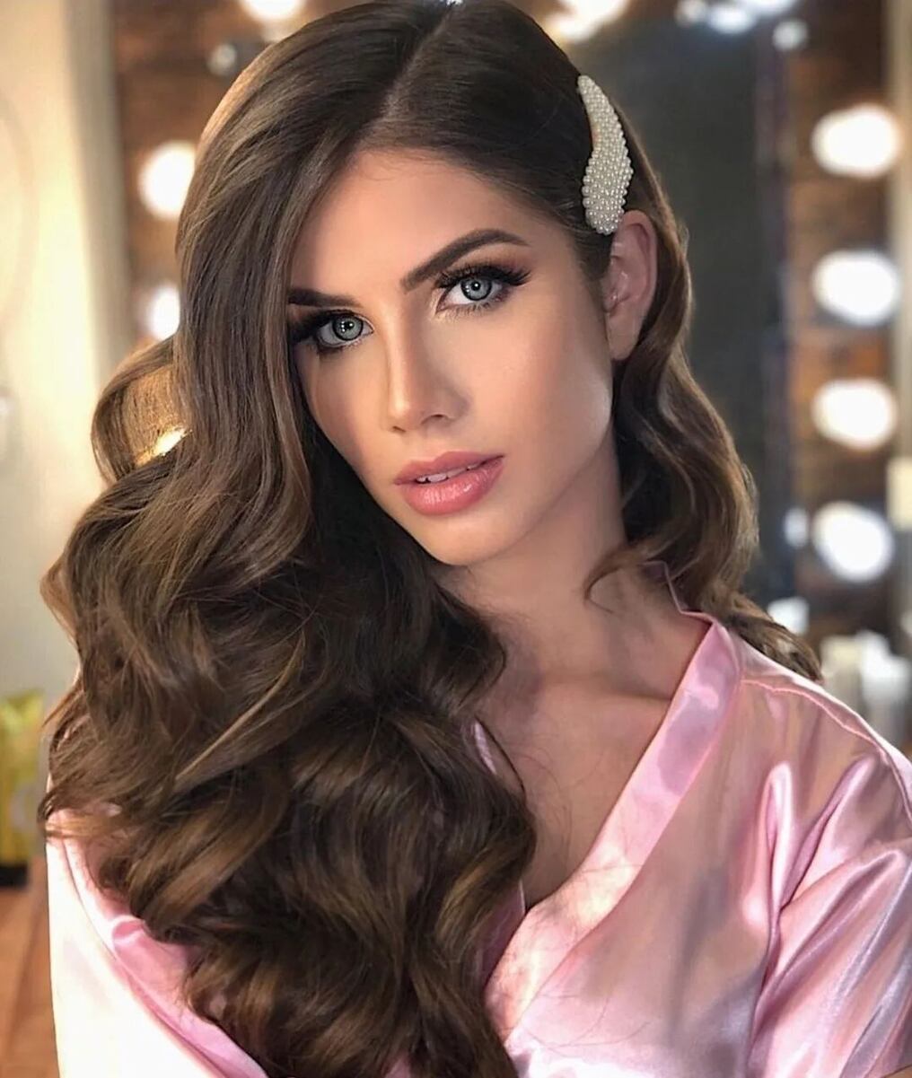 Violeta es dueña de una figura y belleza envidiable de cabellos castaños y ojos celestes. Foto. gentileza. 