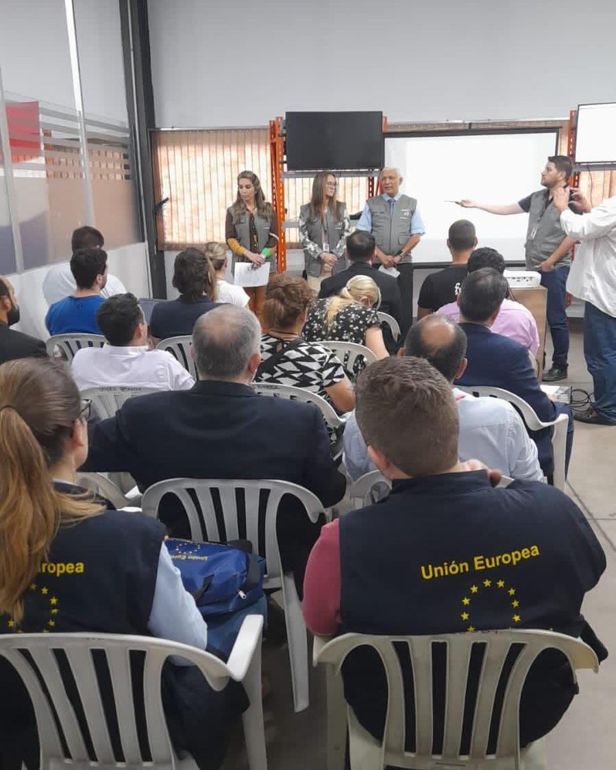 Los cómputos provisorios se realizan en presencia de apoderados de los partidos políticos y observadores internacionales, señalan desde el TSJE. Foto: Gentileza